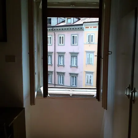 Отель Brioni Триест